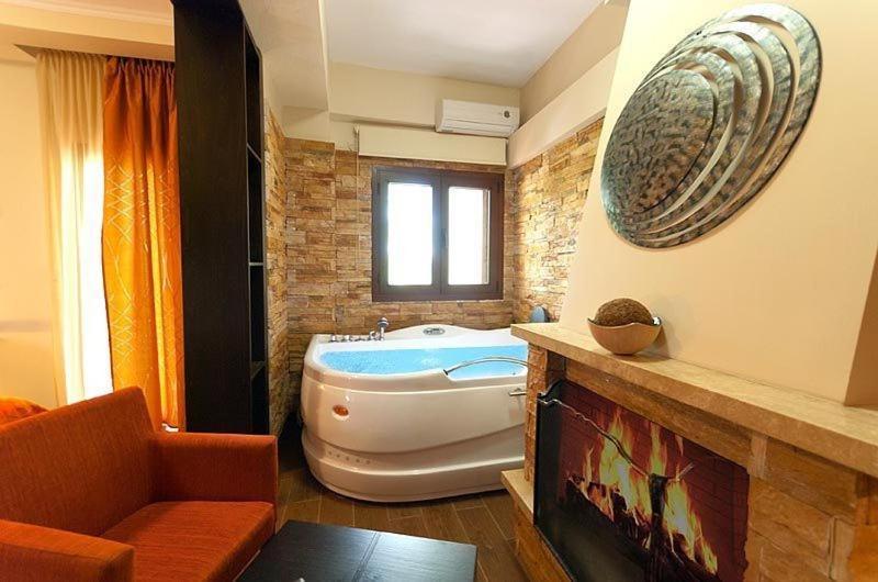 Nostos Hotel Káto Loutrákion الغرفة الصورة